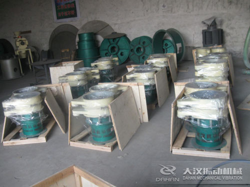 小型旋振篩發貨